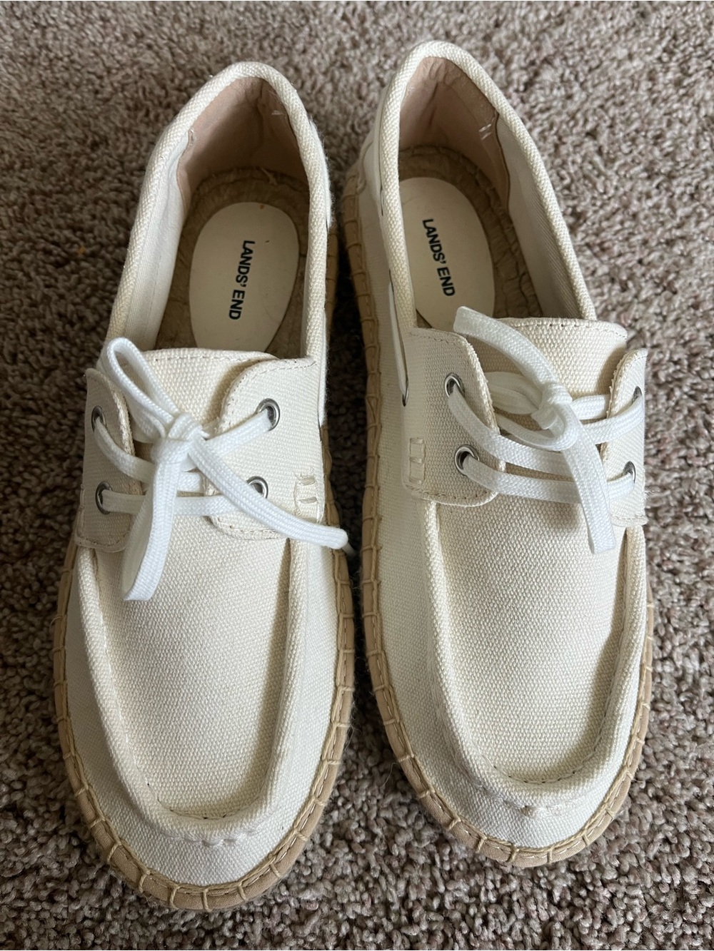 White Lands’ End women’s slip on